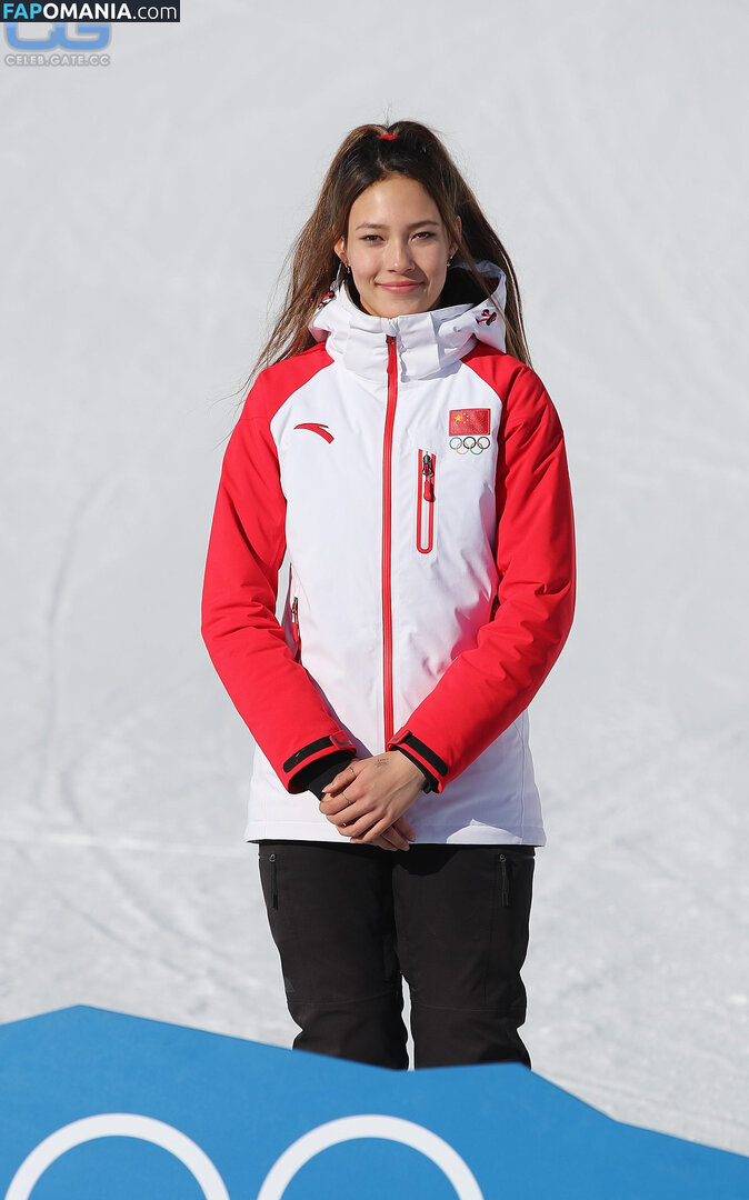 Eileen Gu / GoEileenGu / eileengu / https: Nud OnlyFans  Fotografie scursă #10