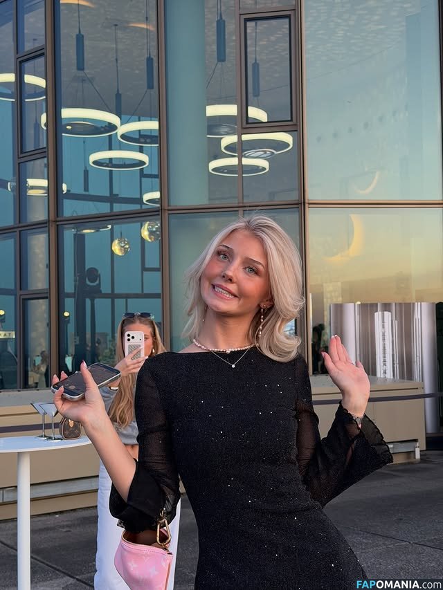 Elena Zoe / elena.zbt Nud OnlyFans  Fotografie scursă #12