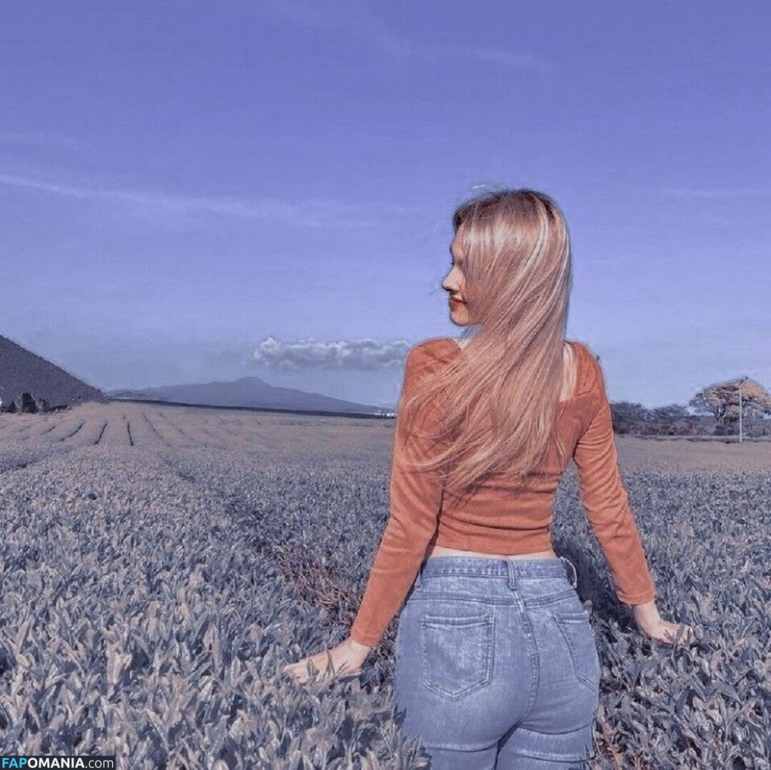 Elina Karimova / elina_4_22 Nud OnlyFans  Fotografie scursă #14