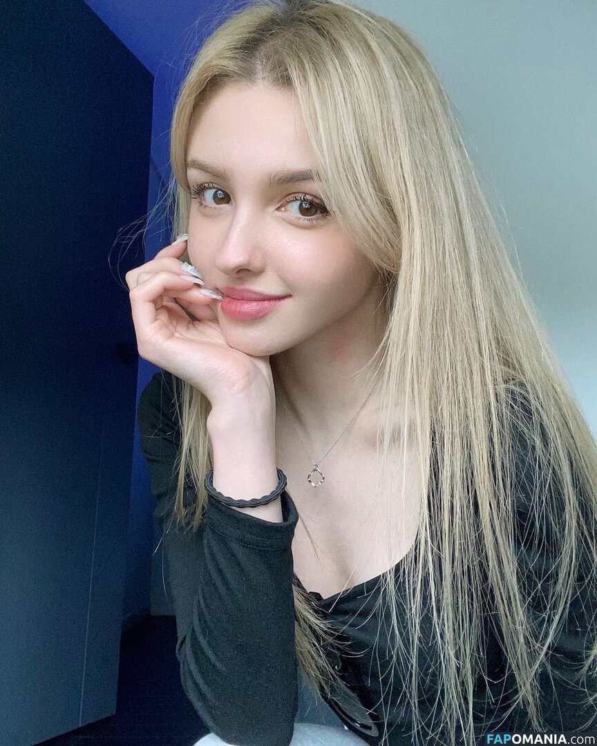 Elina Karimova / elina_4_22 Nud OnlyFans  Fotografie scursă #17