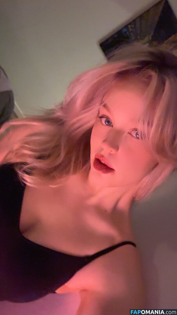 ElinaJasmin / ej_stream / https: Nud OnlyFans  Fotografie scursă #4