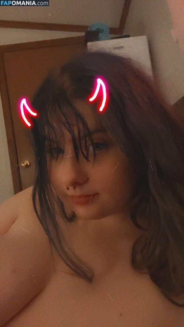 Eliza Makki / cryspiitz / elizamakki / https: Nud OnlyFans  Fotografie scursă #13
