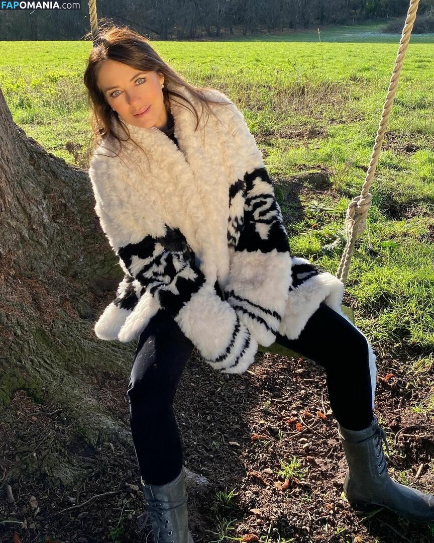 Elizabeth Hurley / elizabethhurley / elizabethhurley1 Nud OnlyFans  Fotografie scursă #334