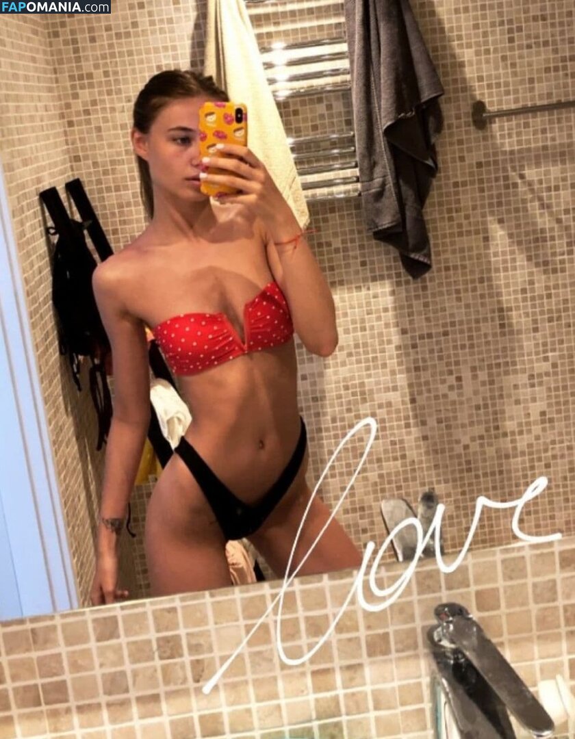 Elizabeth Vasilenko / elizabethvasilenko / elizvasilenko Nud OnlyFans  Fotografie scursă #9