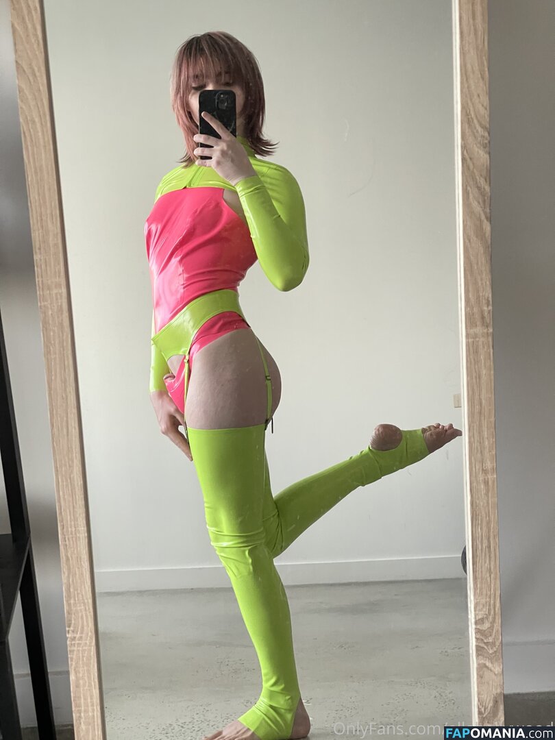 Ella Hollywood / Jean Hollywood / jeanhollywood / sodacattv / sodacatxxx Nud OnlyFans  Fotografie scursă #2