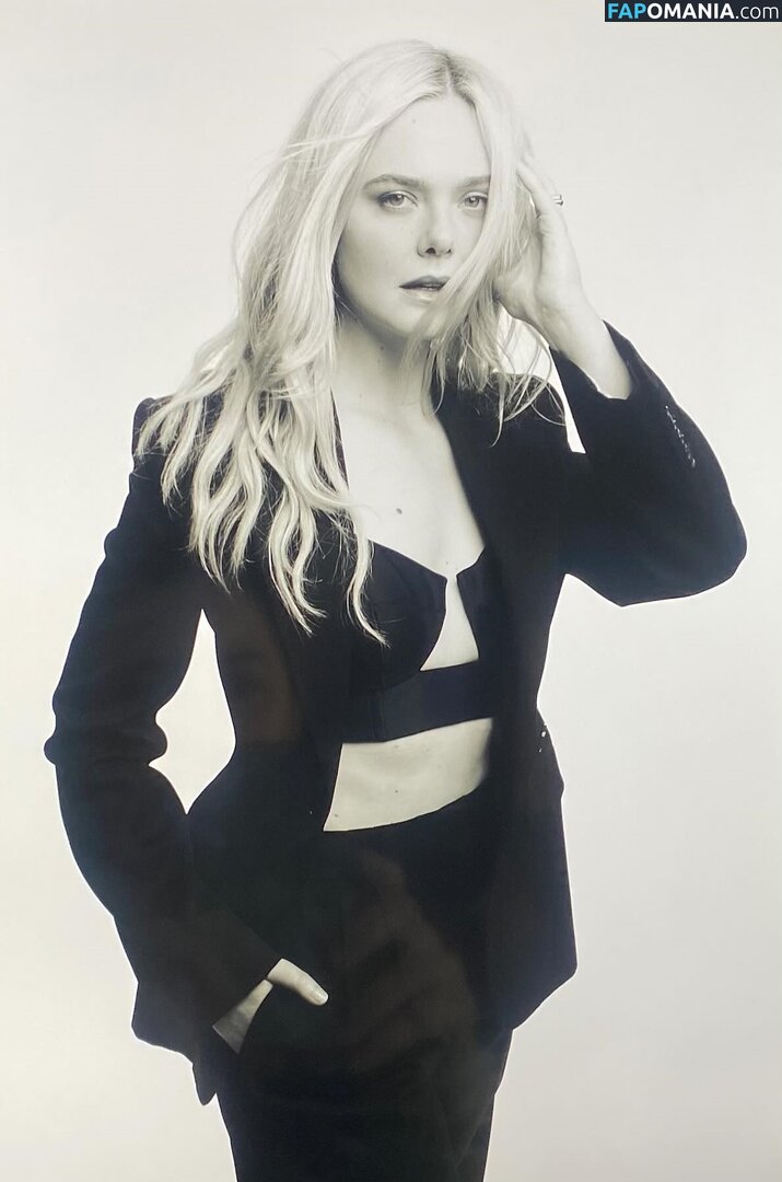 Elle Fanning / ellefanning Nud OnlyFans  Fotografie scursă #10