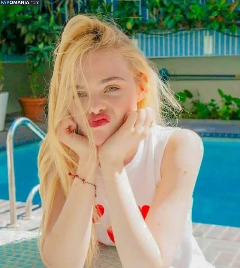 Elle Fanning / ellefanning Nud OnlyFans  Fotografie scursă #79
