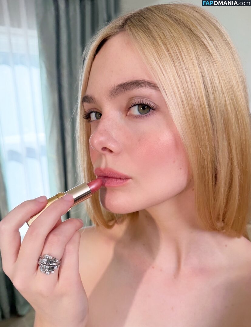 Elle Fanning / ellefanning Nud OnlyFans  Fotografie scursă #86