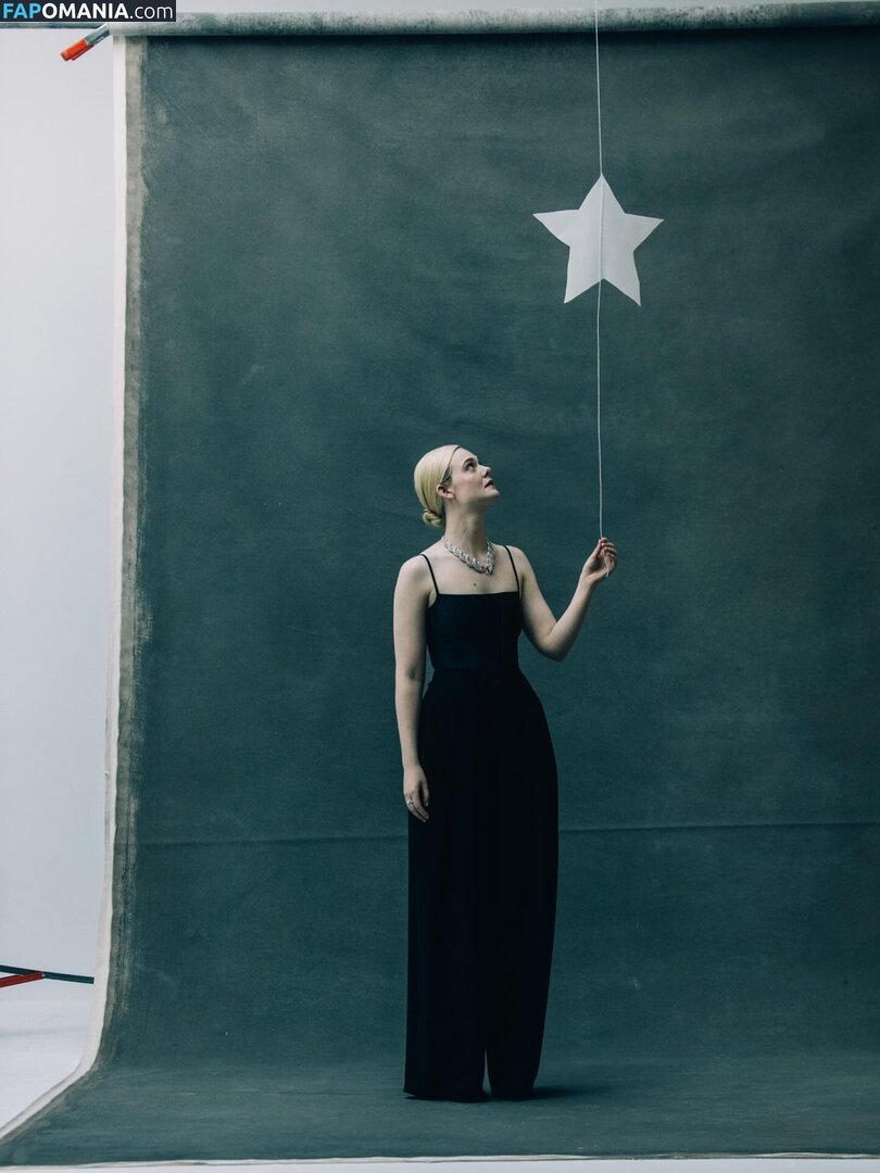 Elle Fanning / ellefanning Nud OnlyFans  Fotografie scursă #88