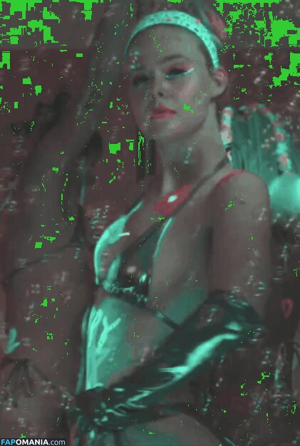 Elle Fanning / ellefanning Nud OnlyFans  Fotografie scursă #109