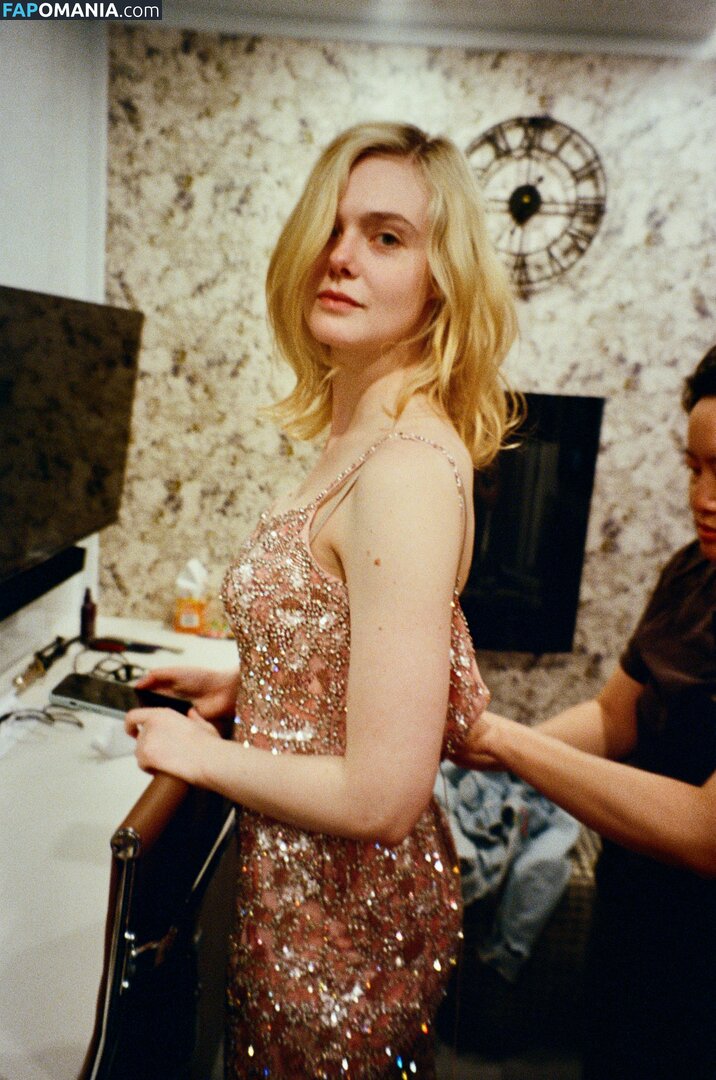 Elle Fanning / ellefanning Nud OnlyFans  Fotografie scursă #134