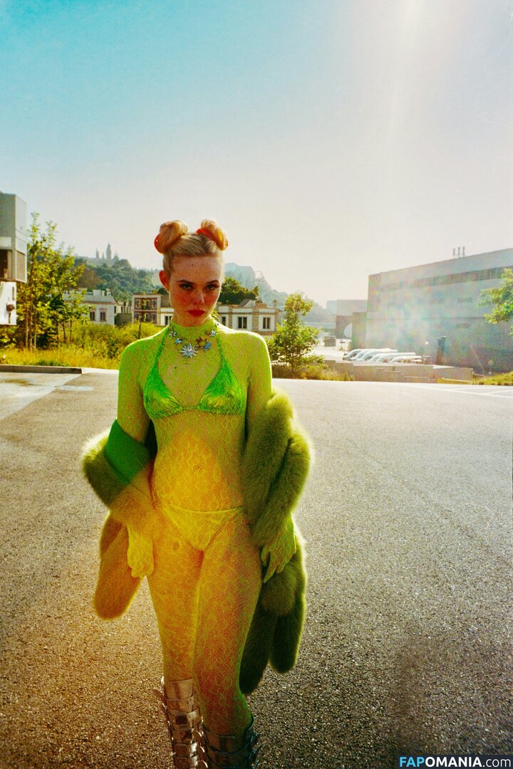 Elle Fanning / ellefanning Nud OnlyFans  Fotografie scursă #141