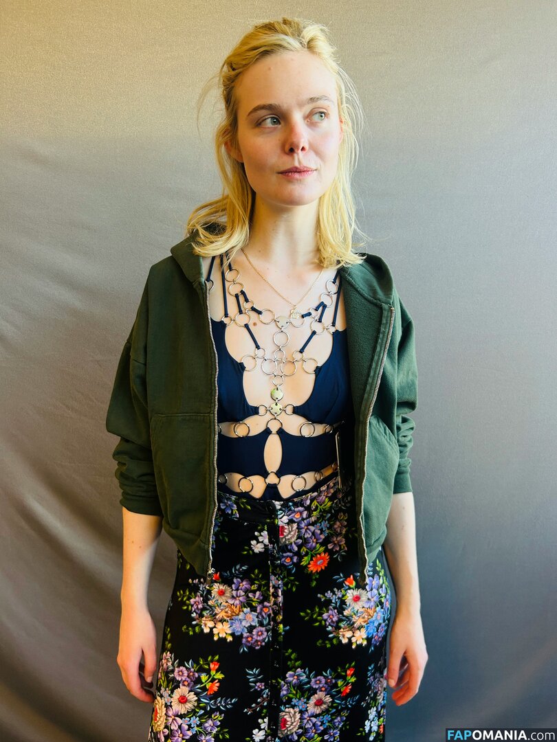 Elle Fanning / ellefanning Nud OnlyFans  Fotografie scursă #146