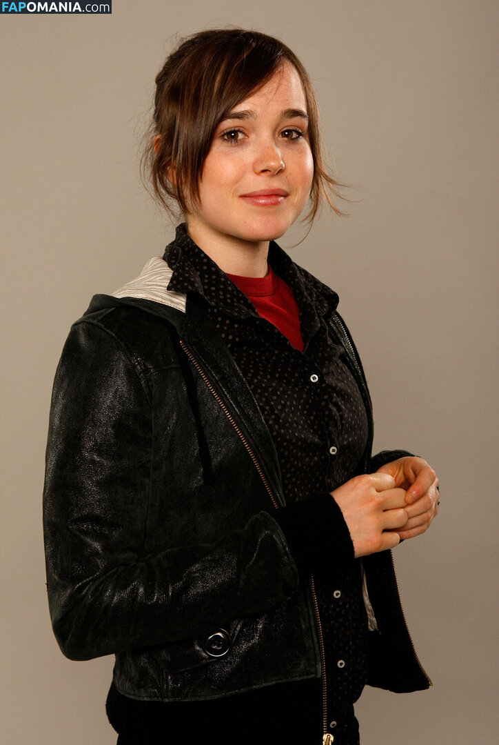 Elliot Page / elliotpage / formerly Ellen Page Nud OnlyFans  Fotografie scursă #5