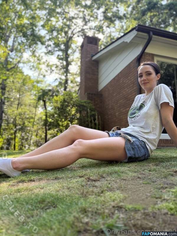 EllyWood899 / Hotwife-LE / elly899 / https: Nud OnlyFans  Fotografie scursă #1