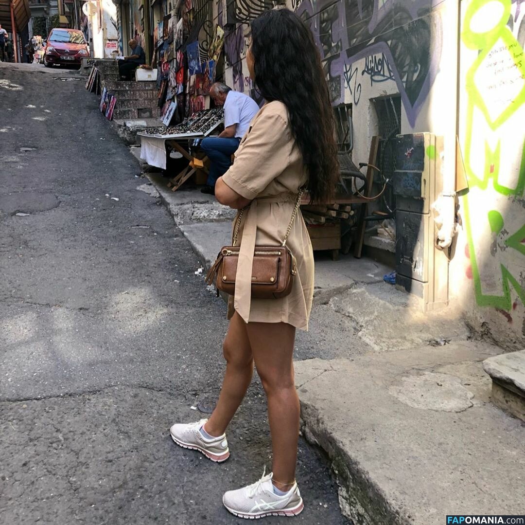 Elwa Saleh Nud OnlyFans  Fotografie scursă #9