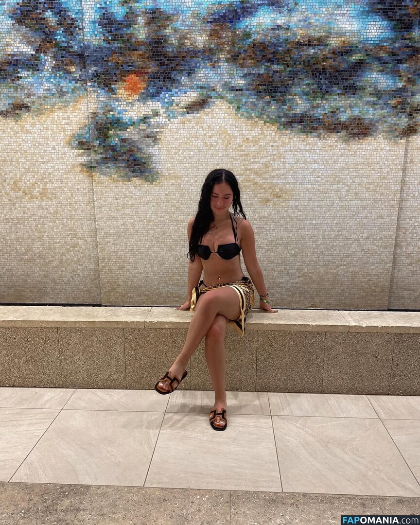 Emaleah Christou / emaleahchristou / https: Nud OnlyFans  Fotografie scursă #6