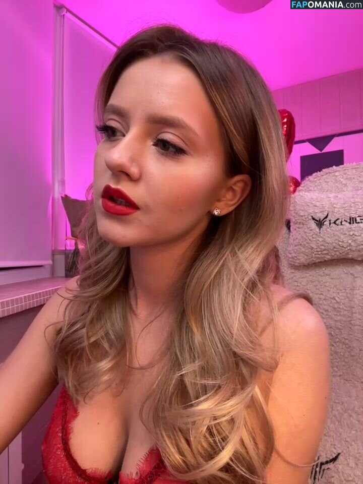 Emeli Blur Nud OnlyFans  Fotografie scursă #9