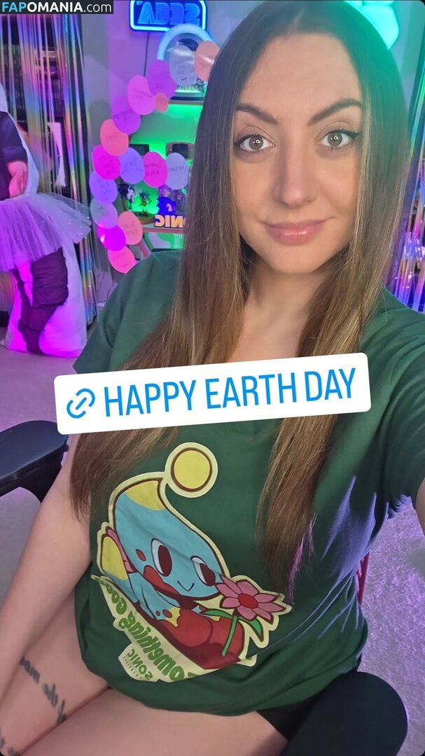 Emidivergent / https: Nud OnlyFans  Fotografie scursă #2