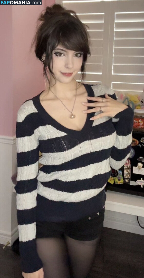 __emiki / em098 / emik28 / emiki / emiki28 / ilovekitties.28 Nud OnlyFans  Fotografie scursă #8