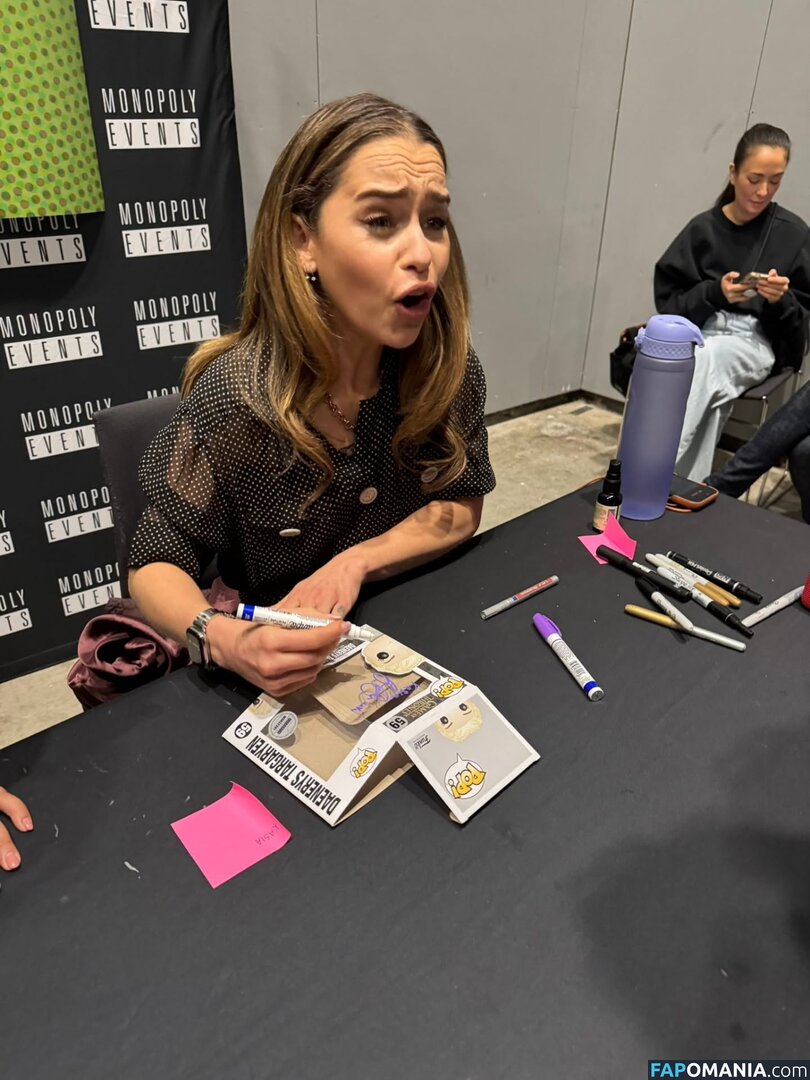 Emilia Clarke / clarkeyxo / emilia_clarke / emiliaclarke Nud OnlyFans  Fotografie scursă #890