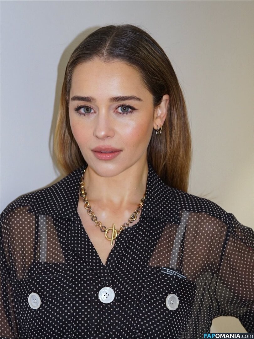 Emilia Clarke / clarkeyxo / emilia_clarke / emiliaclarke Nud OnlyFans  Fotografie scursă #894