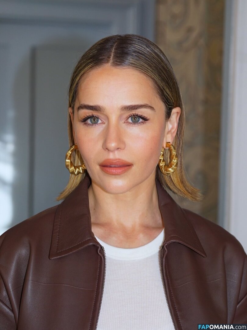 Emilia Clarke / clarkeyxo / emilia_clarke / emiliaclarke / emiliaclarkecentral / https: Nud OnlyFans  Fotografie scursă #926