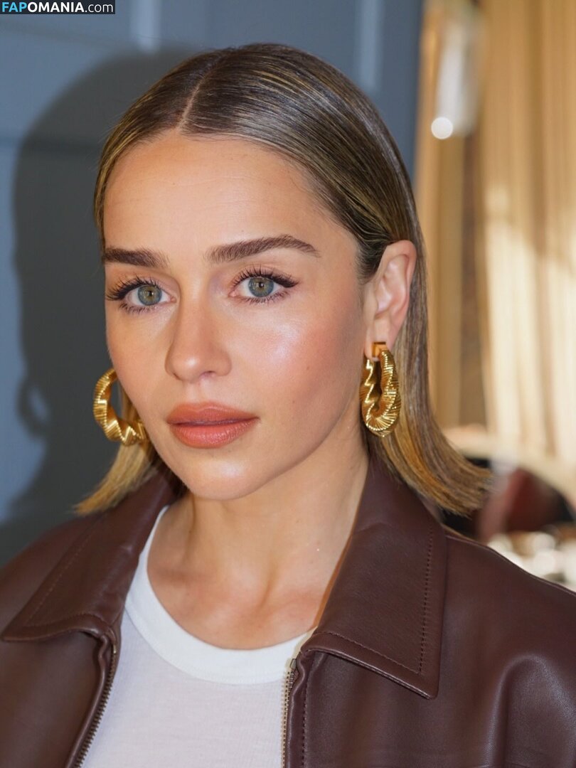 Emilia Clarke / clarkeyxo / emilia_clarke / emiliaclarke / emiliaclarkecentral / https: Nud OnlyFans  Fotografie scursă #927