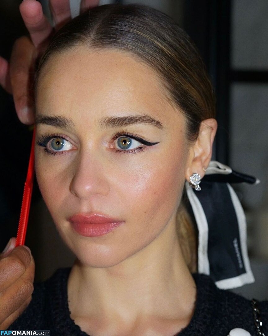 Emilia Clarke / clarkeyxo / emilia_clarke / emiliaclarke / emiliaclarkecentral / https: Nud OnlyFans  Fotografie scursă #933