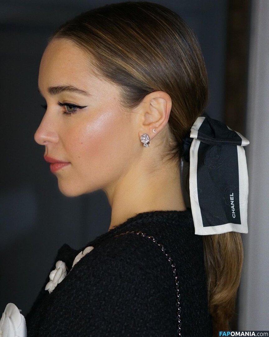 Emilia Clarke / clarkeyxo / emilia_clarke / emiliaclarke / emiliaclarkecentral / https: Nud OnlyFans  Fotografie scursă #934