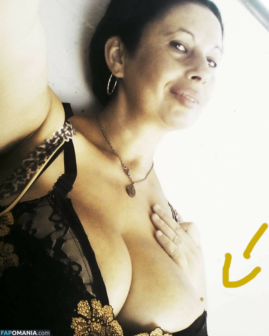 Emilia Di Giovanni / falena1971 Nud OnlyFans  Fotografie scursă #1