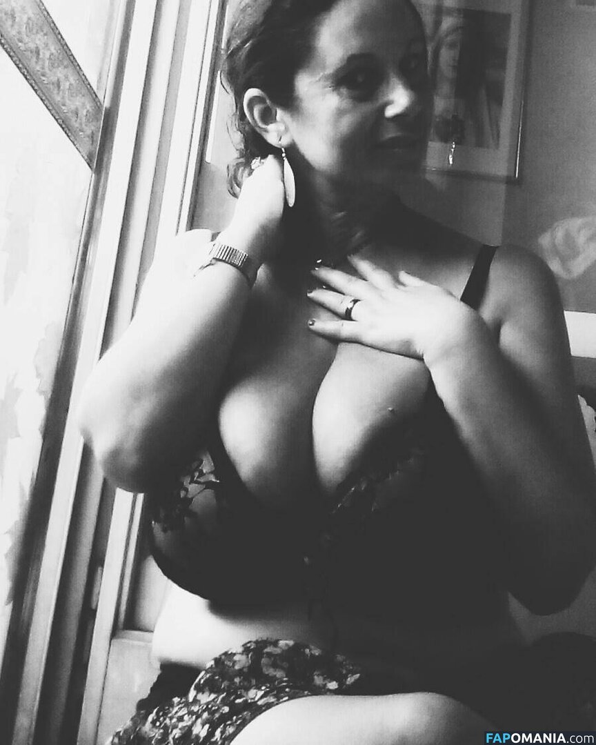 Emilia Di Giovanni / falena1971 Nud OnlyFans  Fotografie scursă #40