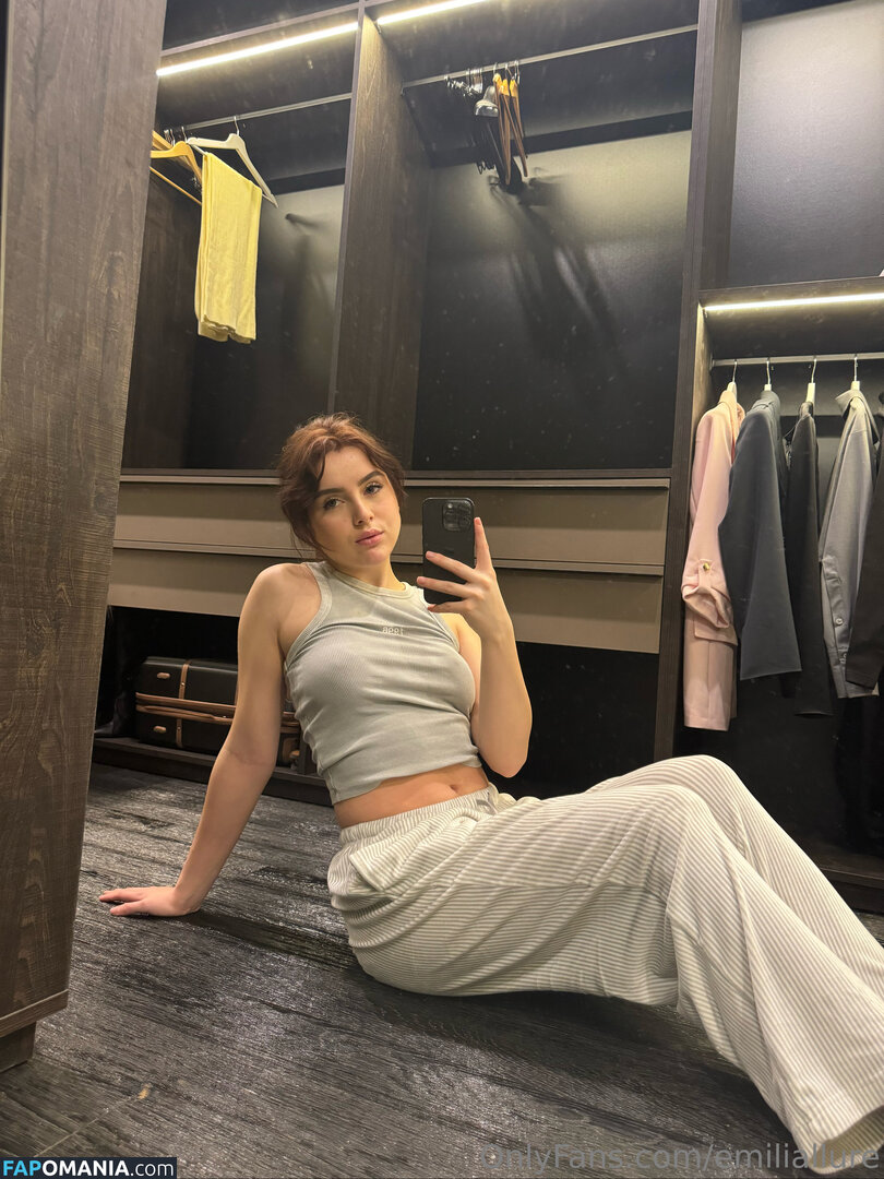 emiliallure Nud OnlyFans  Fotografie scursă #5