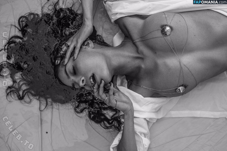 Emilie Payet / emilie_payet_artist / emiliepayet / emiliepayetmannequin Nud OnlyFans  Fotografie scursă #60