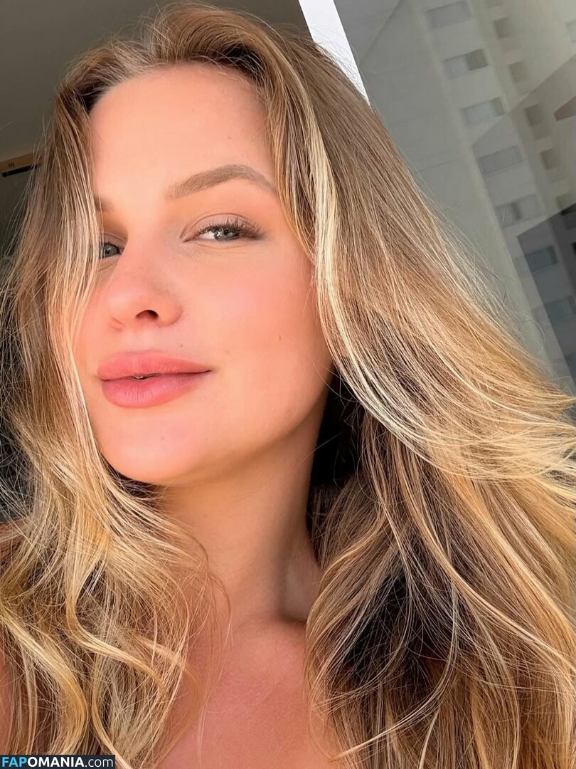 Emilly Schellmann / _emillyschellmann Nud OnlyFans  Fotografie scursă #17