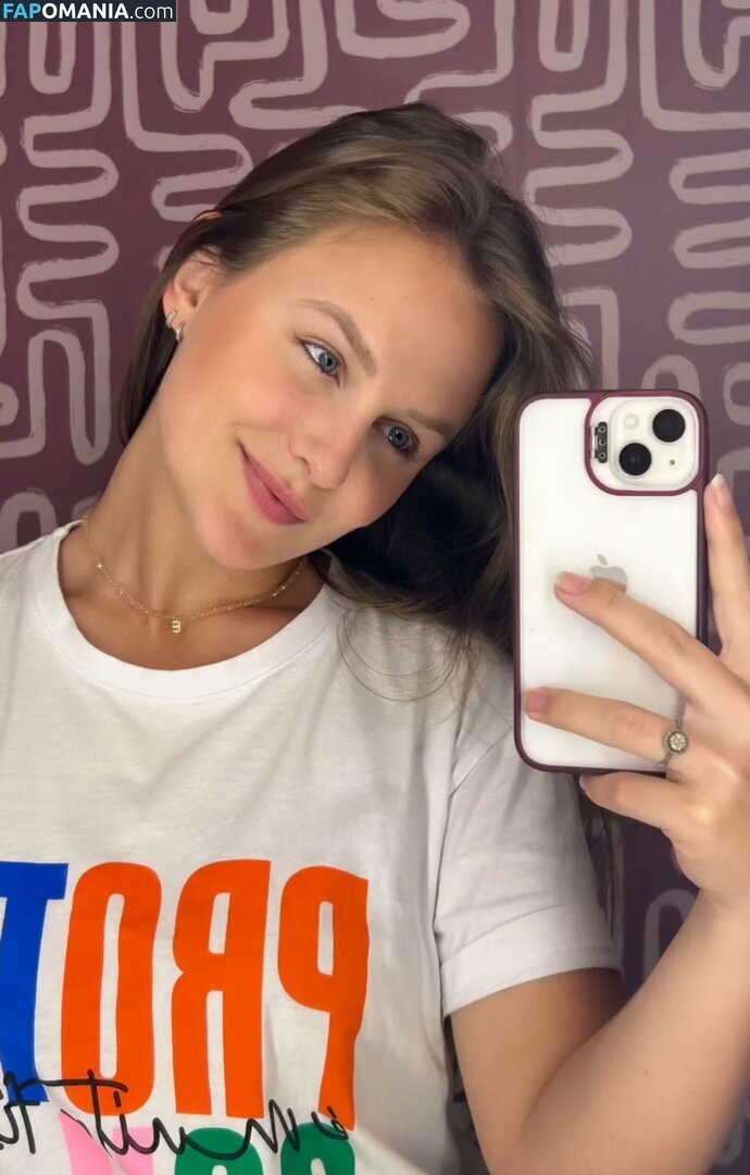 Emilly Schellmann / _emillyschellmann Nud OnlyFans  Fotografie scursă #34