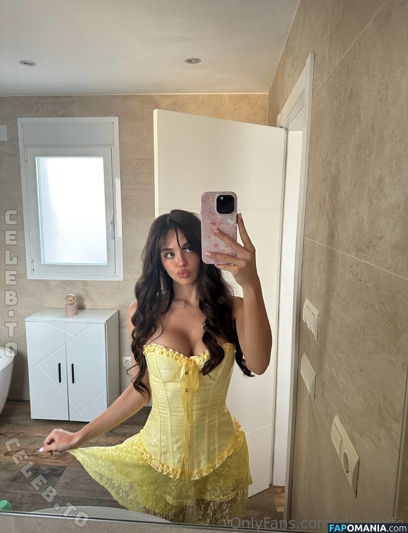 EMILYBLACKYT / Emily Black / ItsEmilyBlackYT / emblack / emilyblacktok / https: / itsemilyblack Nud OnlyFans  Fotografie scursă #5