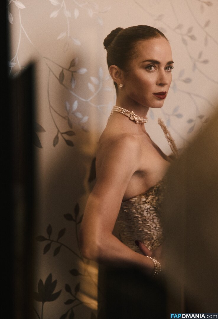 Emily Blunt / _emily_blunt_ / twogirlsoneblunt Nud OnlyFans  Fotografie scursă #462