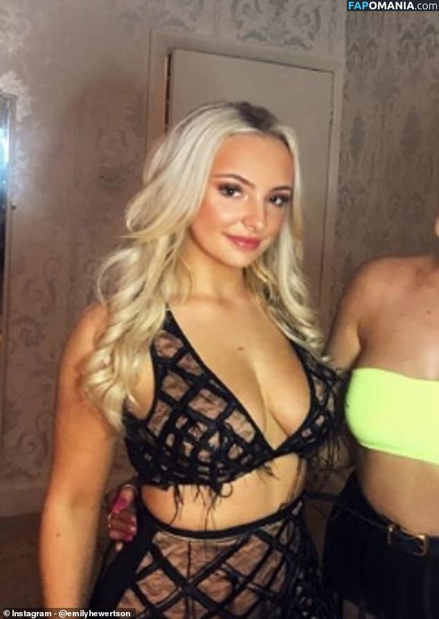 Emily Hewertson Nud OnlyFans  Fotografie scursă #5