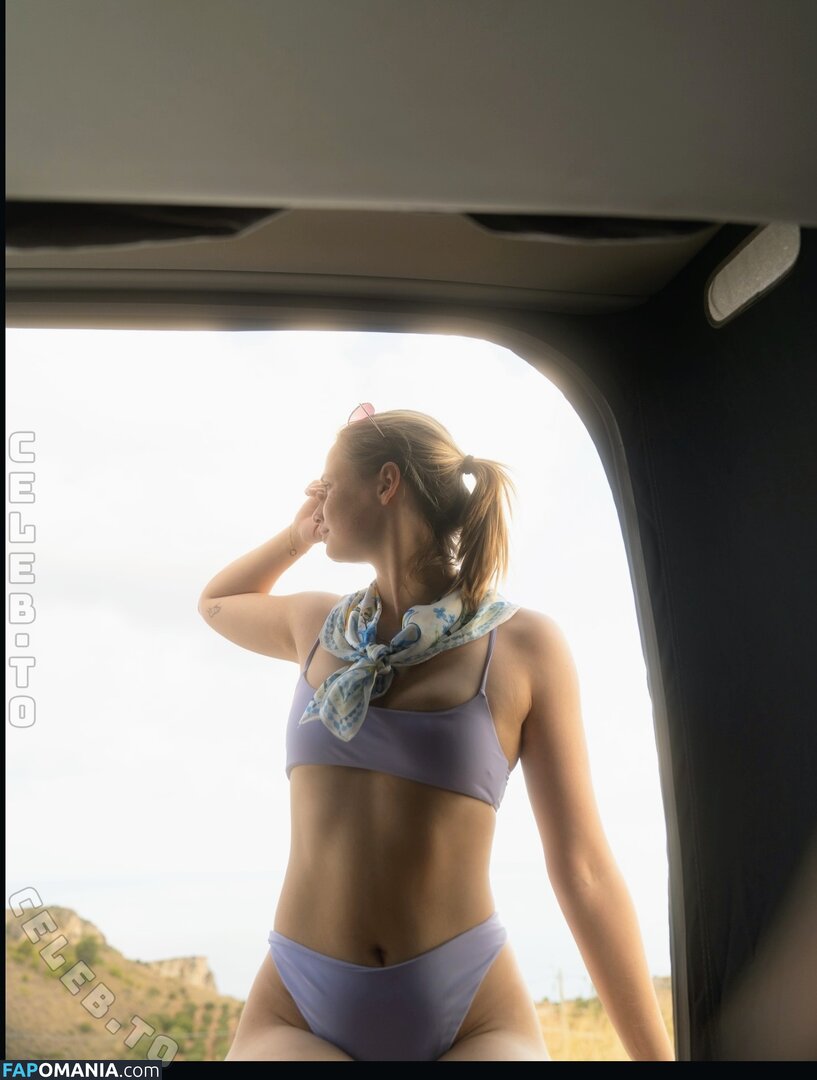 Emily Marie Neumann / emilymarieneumann Nud OnlyFans  Fotografie scursă #2