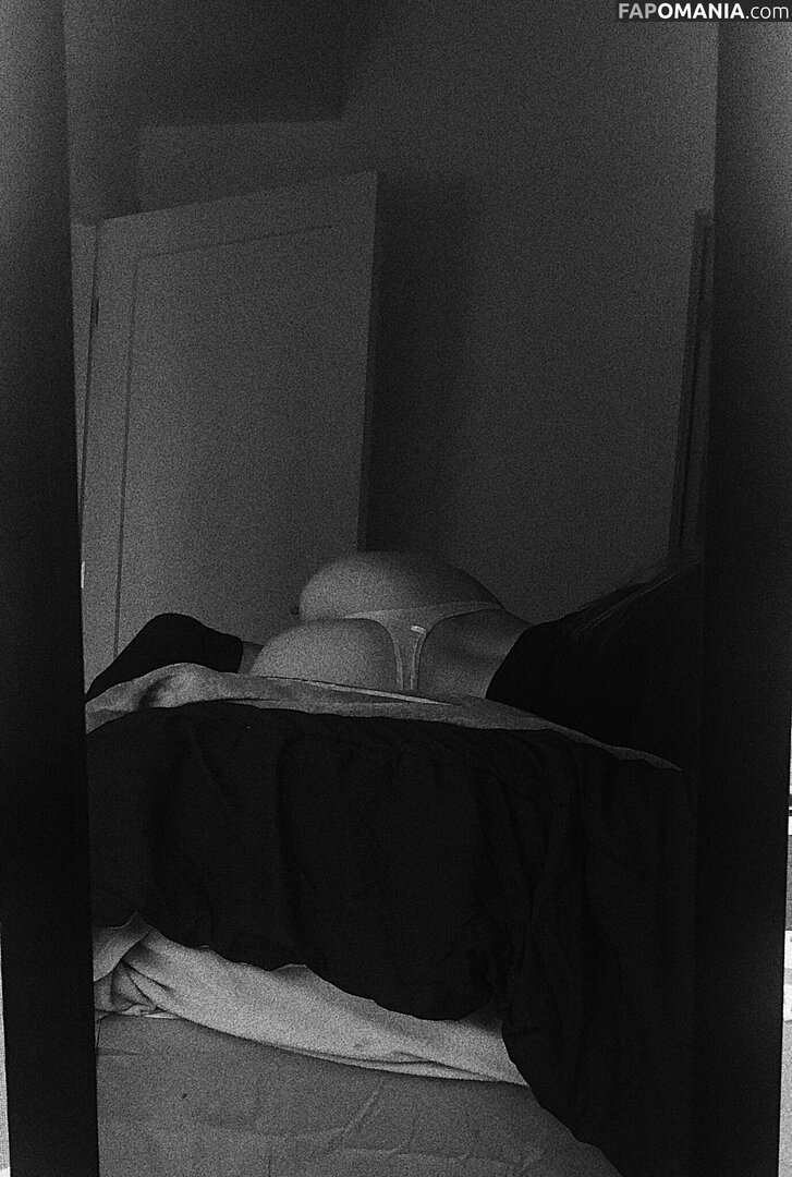 Emily Slater / emilylslater / emilyslaterr / itsemilyslater Nud OnlyFans  Fotografie scursă #10