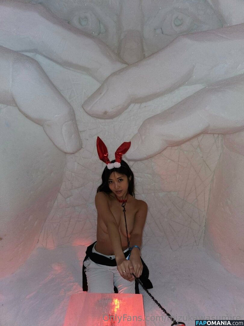 Emiri Momata / emirimomota / mizukawasumire Nud OnlyFans  Fotografie scursă #19