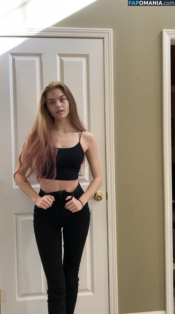 Bradpittsgf / Emma Beardsley / emmabbeardsley Nud OnlyFans  Fotografie scursă #17