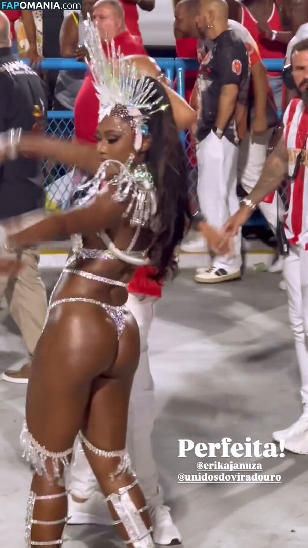 Erika Januza / erikajanuza Nud OnlyFans  Fotografie scursă #1