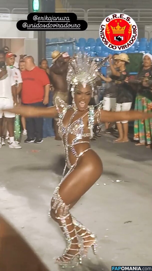 Erika Januza / erikajanuza Nud OnlyFans  Fotografie scursă #3
