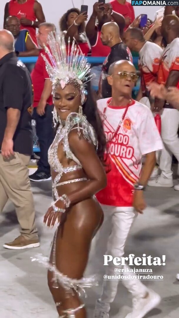 Erika Januza / erikajanuza Nud OnlyFans  Fotografie scursă #4