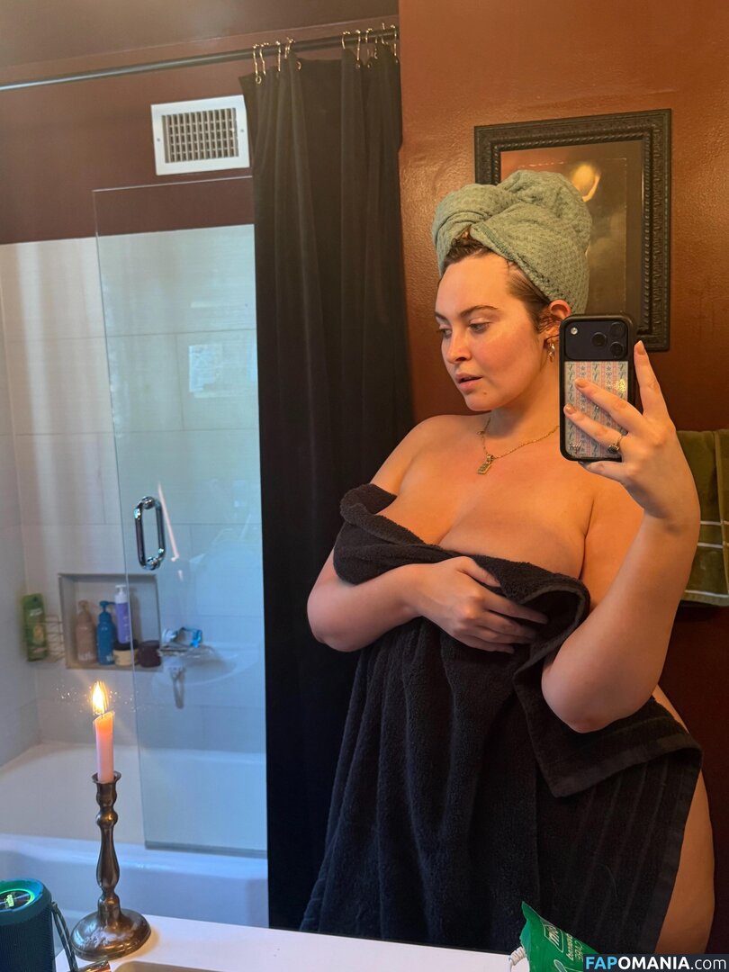 Erinmhk / erinmarleyklay / noterinmhk Nud OnlyFans  Fotografie scursă #111