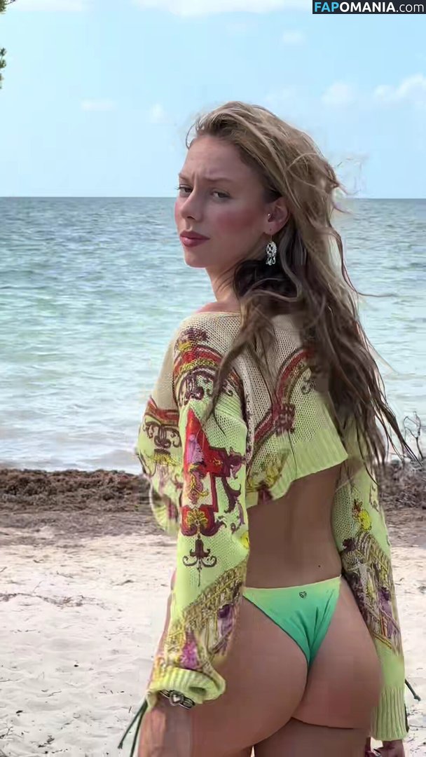 Ester Exposito / ester_exposito / esterexposito Nud OnlyFans  Fotografie scursă #7