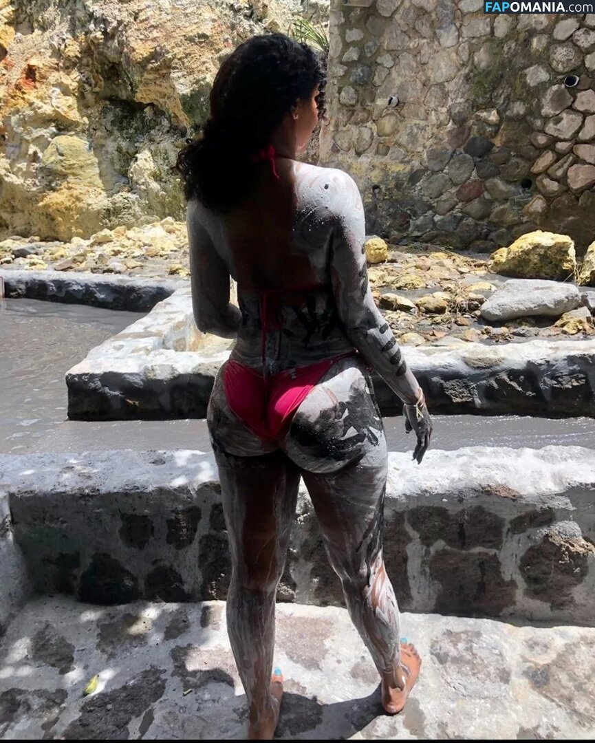 Esther Baxter / estherbaxter / https: Nud OnlyFans  Fotografie scursă #13