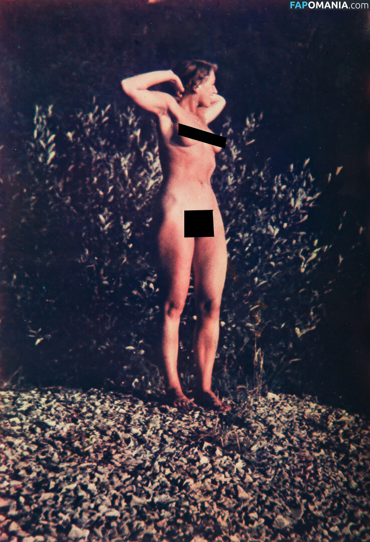 Eva Braun Nud OnlyFans  Fotografie scursă #2